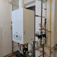 Kondenzační plynový kotel BAXI Nuvola Duo-tec MP 1.50 (řešení vytápění administrativní budovy vč. ohřevu TUV)