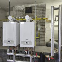 Kaskáda plynových kondenzačních kotlů Baxi Luna Duo-tec MP 1.50 (výkon celkem 90kW)