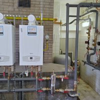Kaskáda plynových kondenzačních kotlů Baxi Luna Duo-tec MP 1.50 (výkon celkem 90kW)